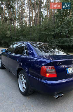 Седан Audi A4 1997 в 