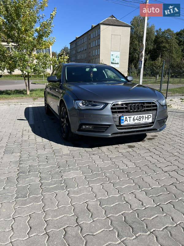 Универсал Audi A4 2012 в Калуше