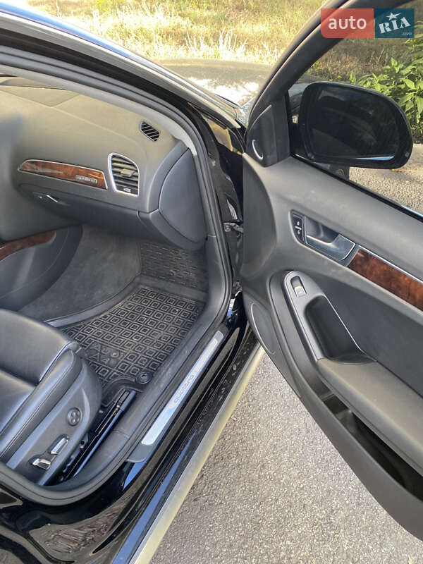 Универсал Audi A4 2013 в Харькове