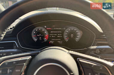 Седан Audi A4 2019 в 
