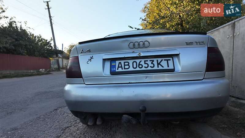 Седан Audi A4 1998 в Бару