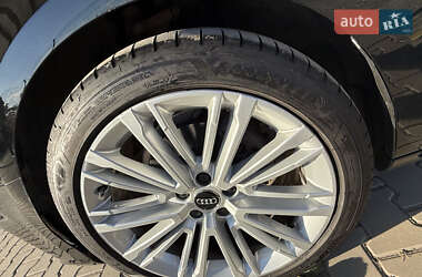 Седан Audi A4 2018 в 