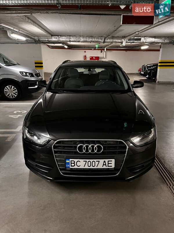 Універсал Audi A4 2012 в Львові