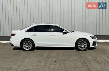 Седан Audi A4 2020 в 