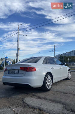 Седан Audi A4 2012 в 