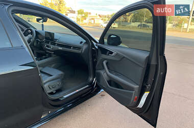 Седан Audi A4 2023 в 