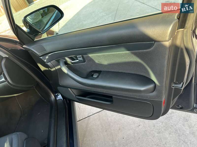 Седан Audi A4 2002 в Львове