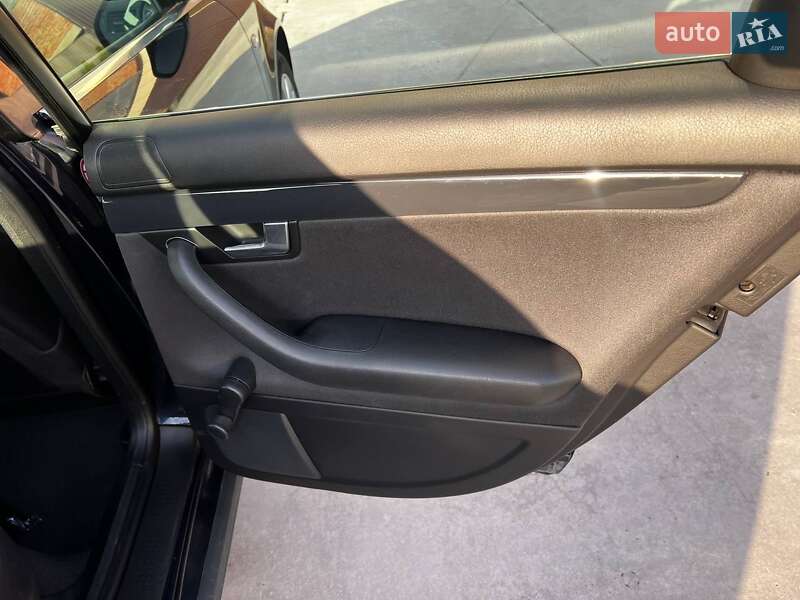 Седан Audi A4 2002 в Львове