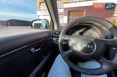Седан Audi A4 2002 в 