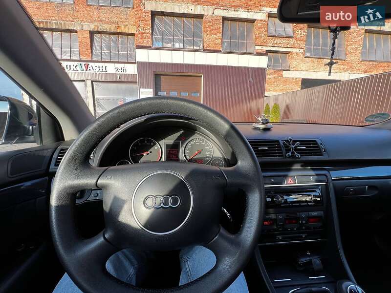 Седан Audi A4 2002 в Львове