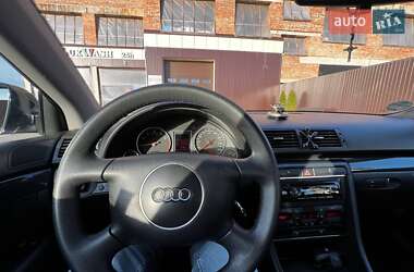 Седан Audi A4 2002 в 