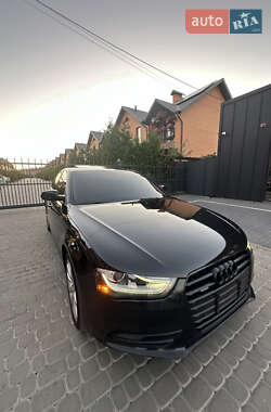 Седан Audi A4 2012 в 