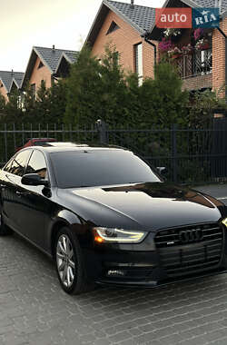 Седан Audi A4 2012 в 
