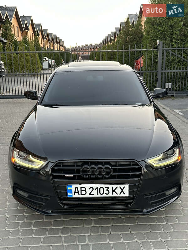 Седан Audi A4 2012 в Виннице