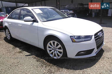 Седан Audi A4 2014 в 