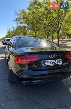 Седан Audi A4 2013 в 