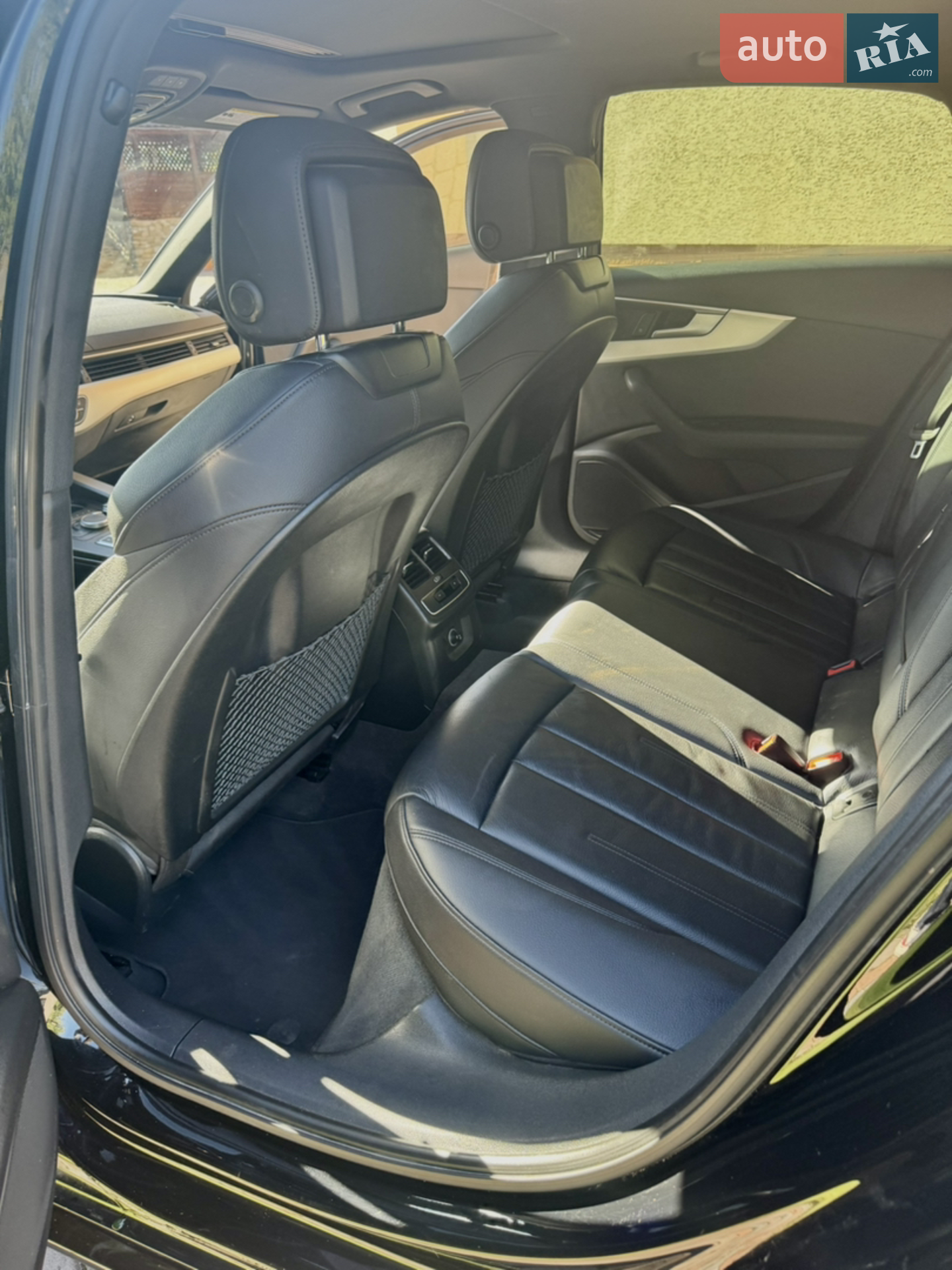 Audi A4 2018 VIN WAUGMAF41KN004404 фото оголошення 28 з 48