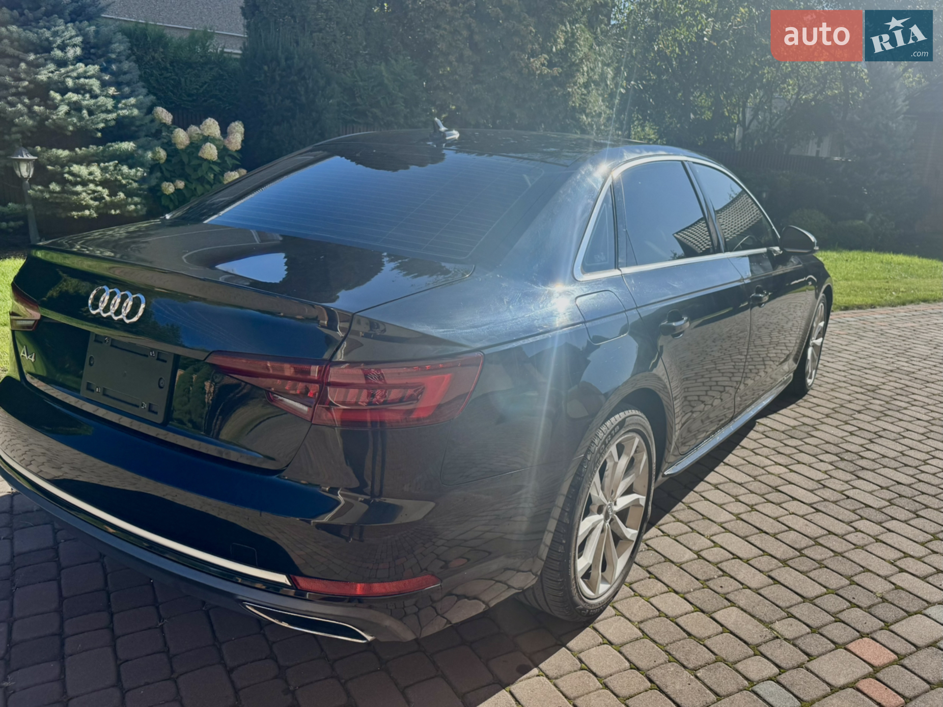 Audi A4 2018 VIN WAUGMAF41KN004404 фото оголошення 29 з 48