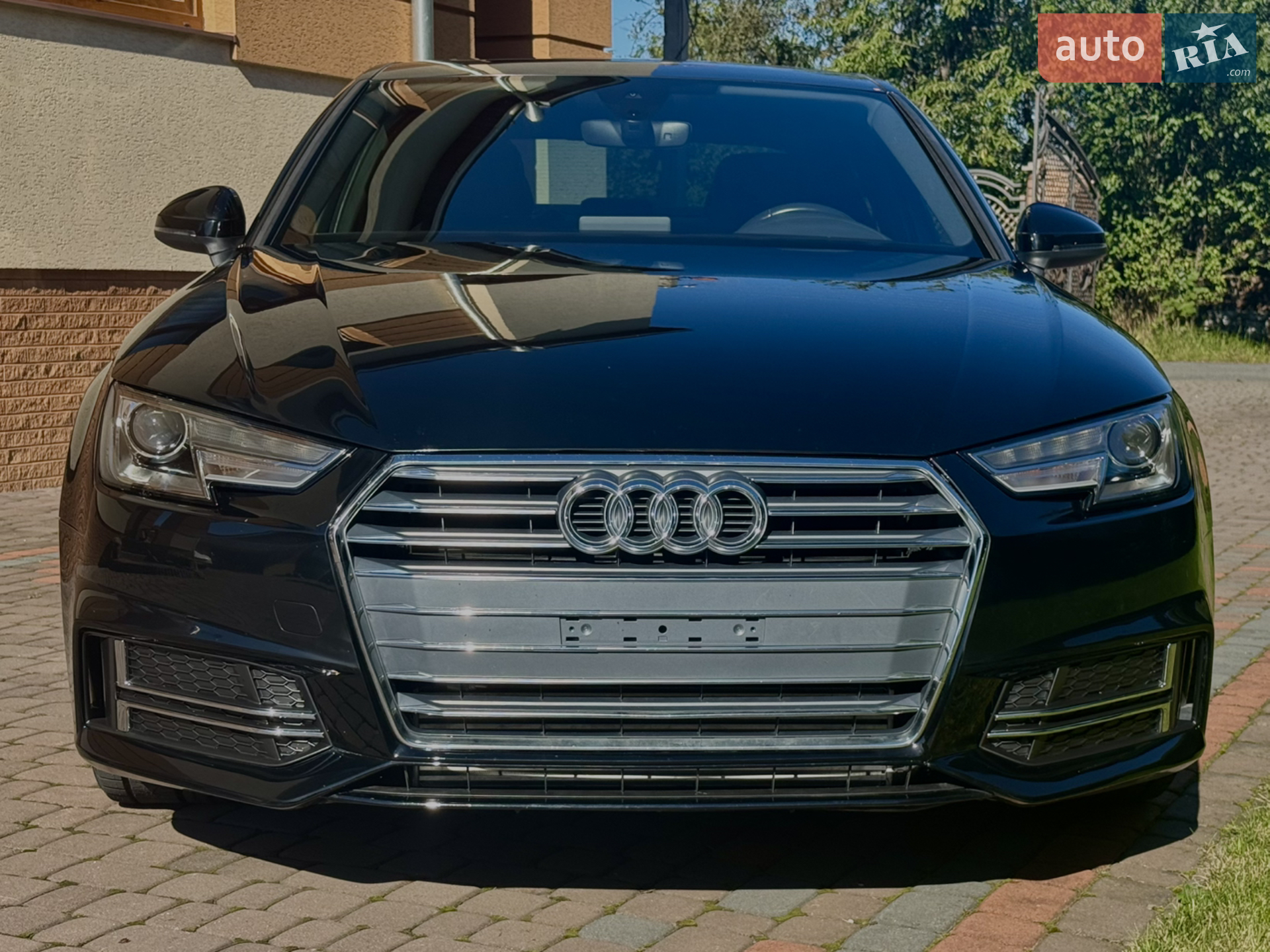 Audi A4 2018 VIN WAUGMAF41KN004404 фото оголошення 32 з 48
