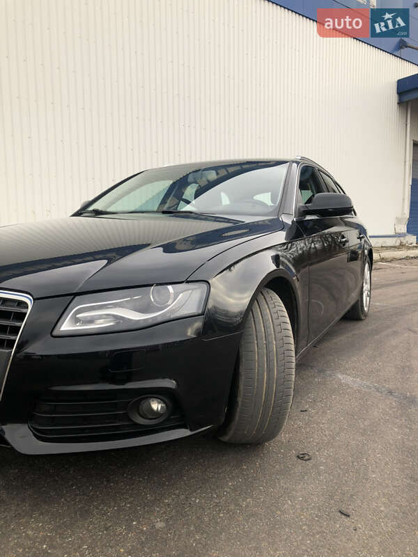 Универсал Audi A4 2010 в Николаеве