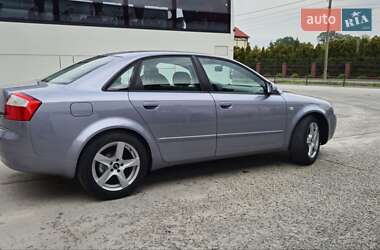 Седан Audi A4 2004 в 