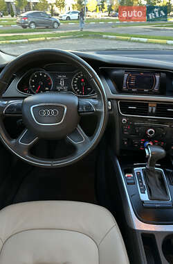 Седан Audi A4 2012 в 