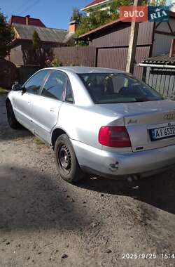 Седан Audi A4 1997 в 