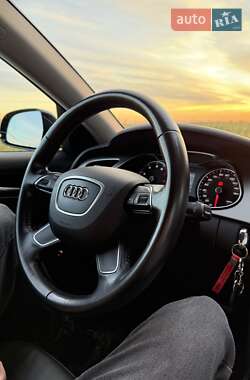 Седан Audi A4 2014 в 