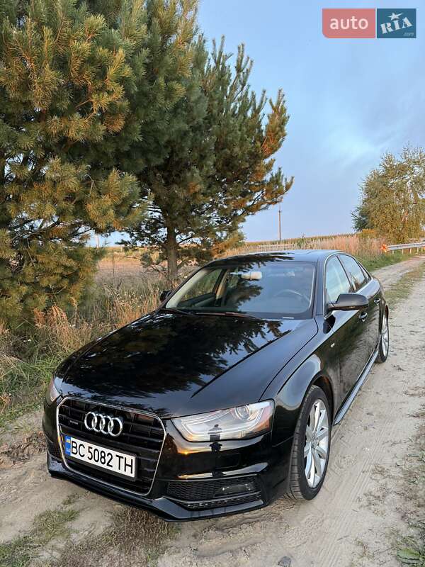 Седан Audi A4 2014 в Львове