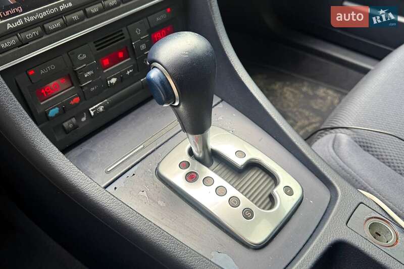 Седан Audi A4 2004 в Киеве