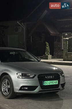 Седан Audi A4 2012 в 