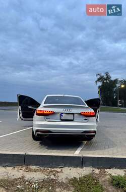 Седан Audi A4 2019 в 
