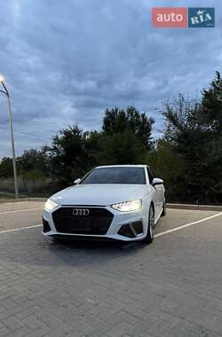 Audi A4 2019