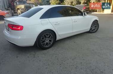 Седан Audi A4 2012 в 