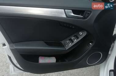 Седан Audi A4 2012 в 