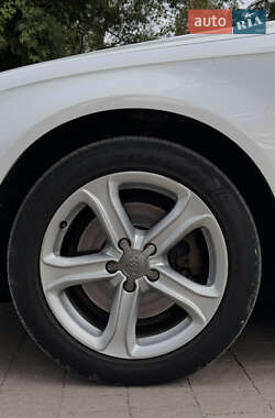 Универсал Audi A4 2013 в 