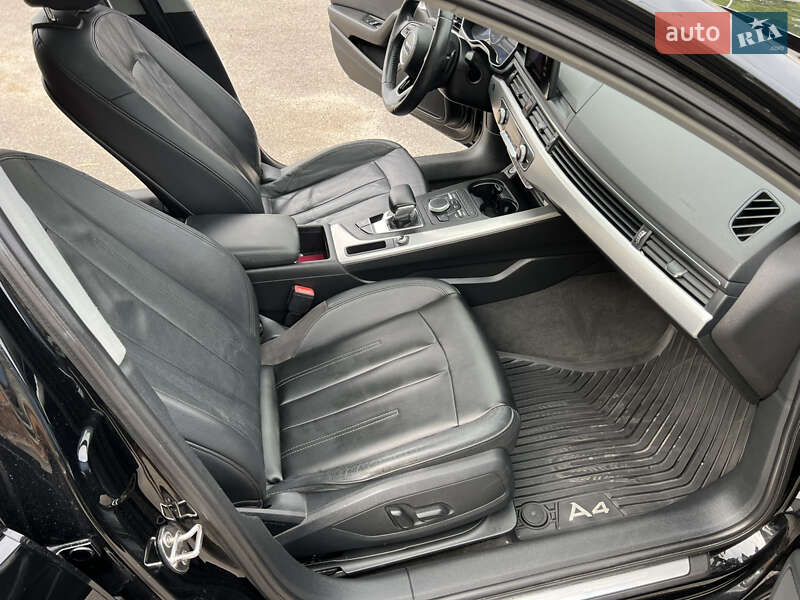 Седан Audi A4 2016 в Киеве