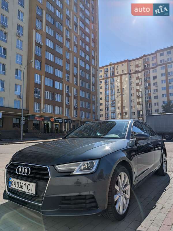 Седан Audi A4 2017 в Києві