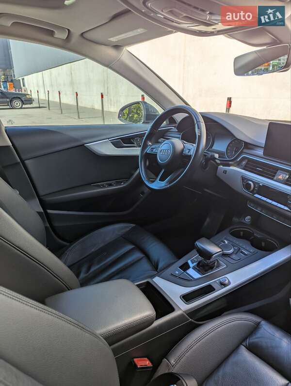 Седан Audi A4 2017 в Києві
