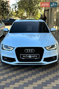 Audi A4 2014