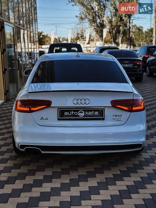 Седан Audi A4 2014 в Николаеве