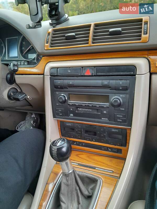 Седан Audi A4 2003 в Харькове