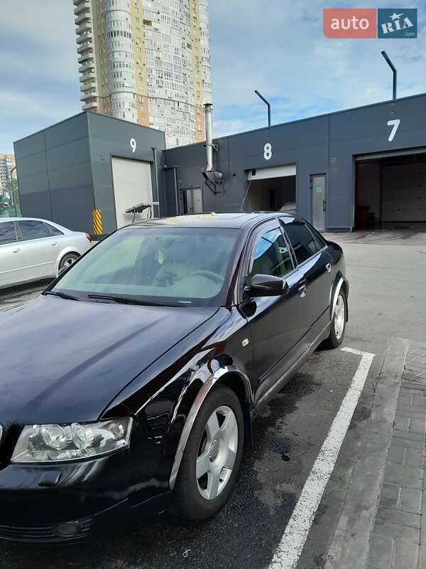 Седан Audi A4 2003 в Харькове