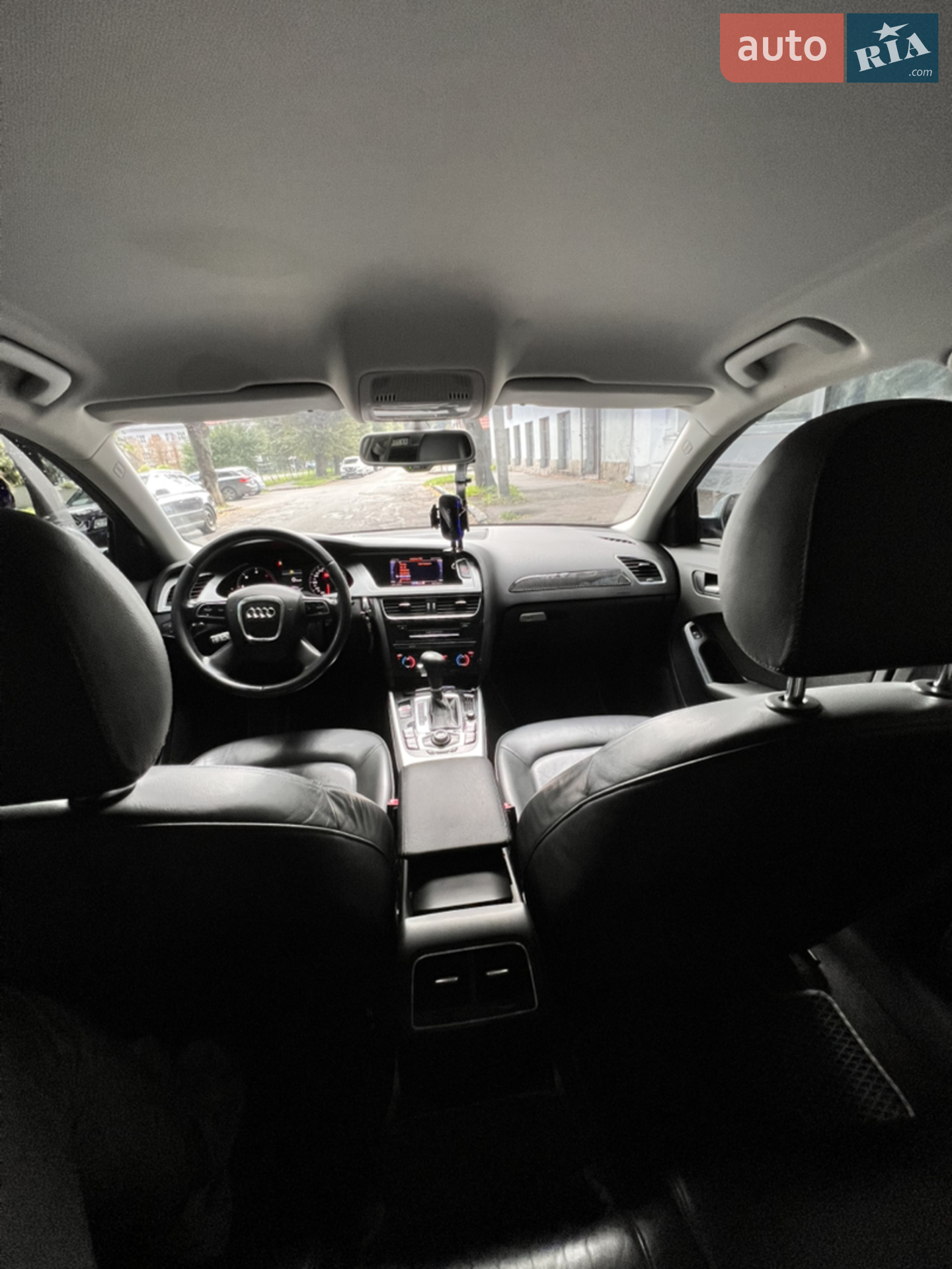 2010 Audi A4 - мініатюра 25