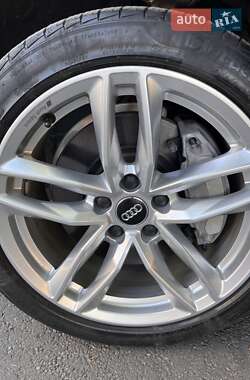 Седан Audi A4 2020 в 