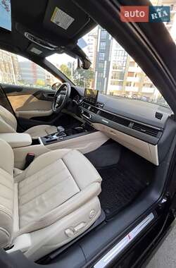 Седан Audi A4 2020 в 