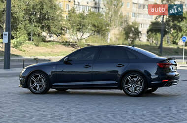Седан Audi A4 2016 в 