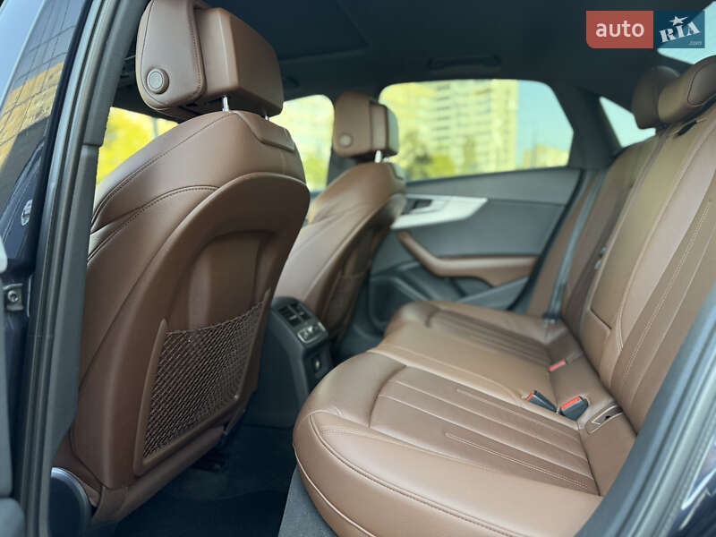 Седан Audi A4 2016 в Днепре