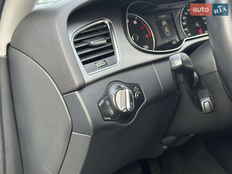 Седан Audi A4 2014 в Одесі