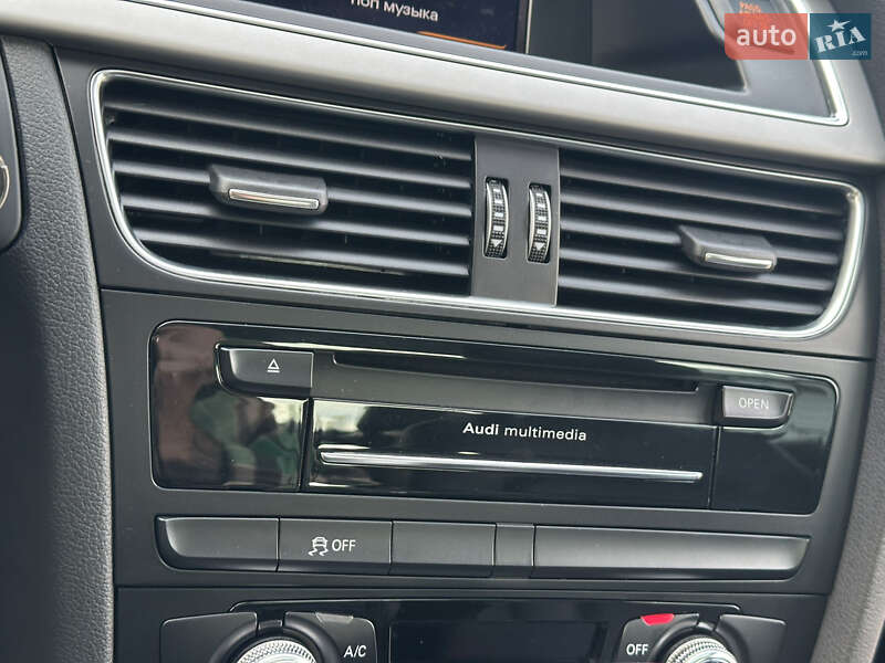 Седан Audi A4 2014 в Одесі